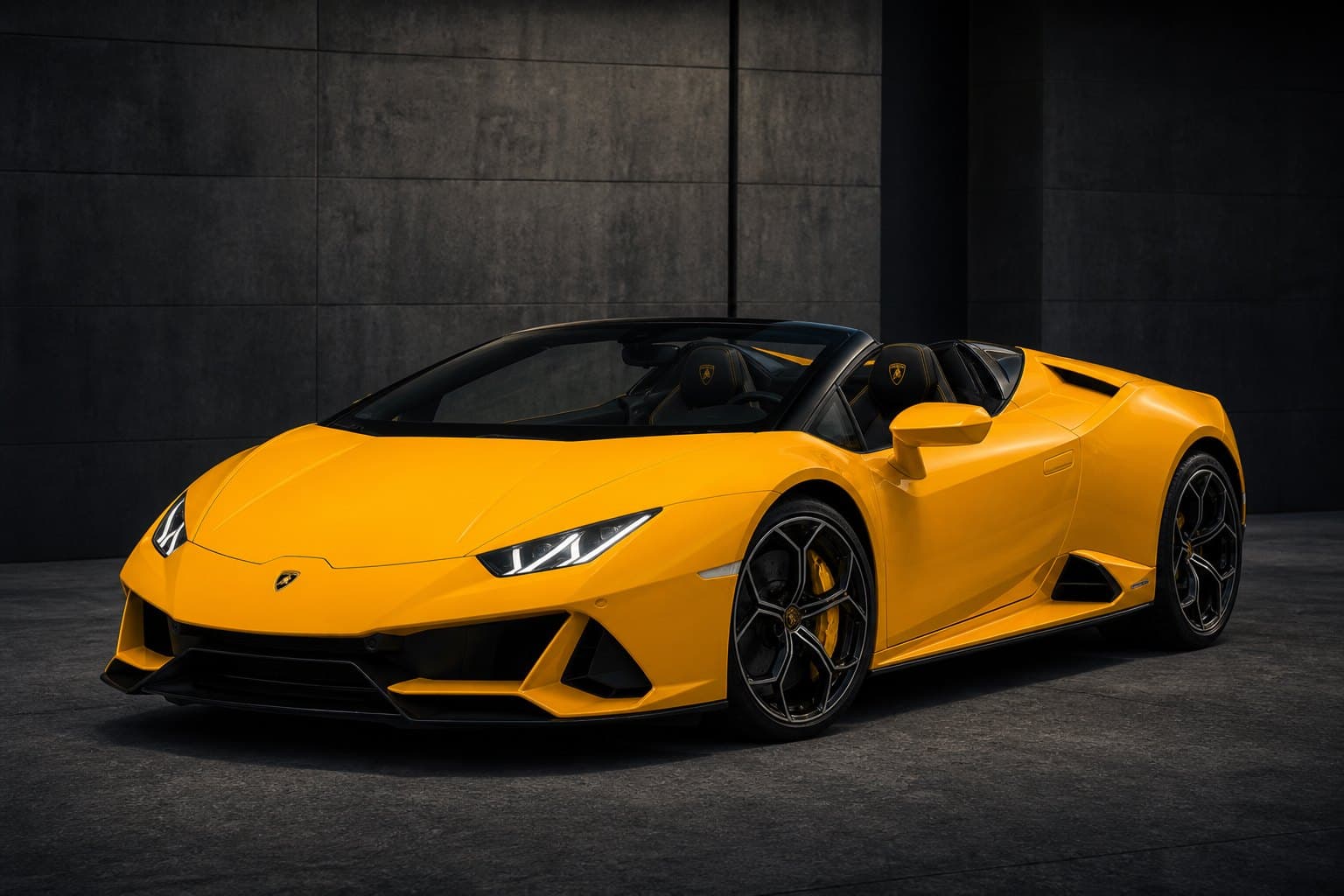 Lamborghini Huracán Spyder exterior 3